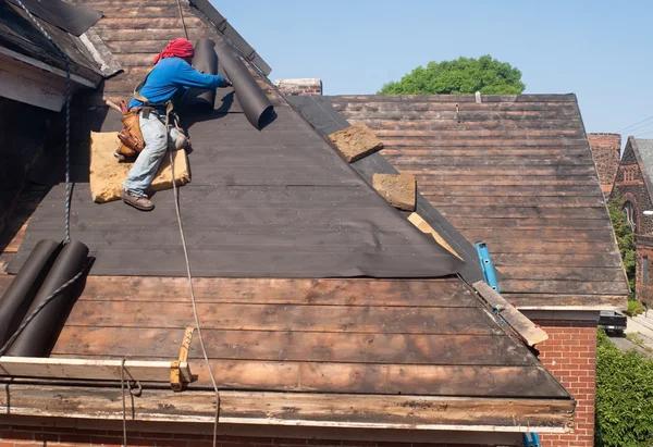 Why Local Englewood Roofing Contractors Are Your Best Option