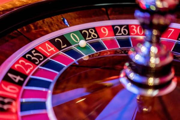 Discover Classic Fruit Slots and オンラインカジノ Gaming Experiences